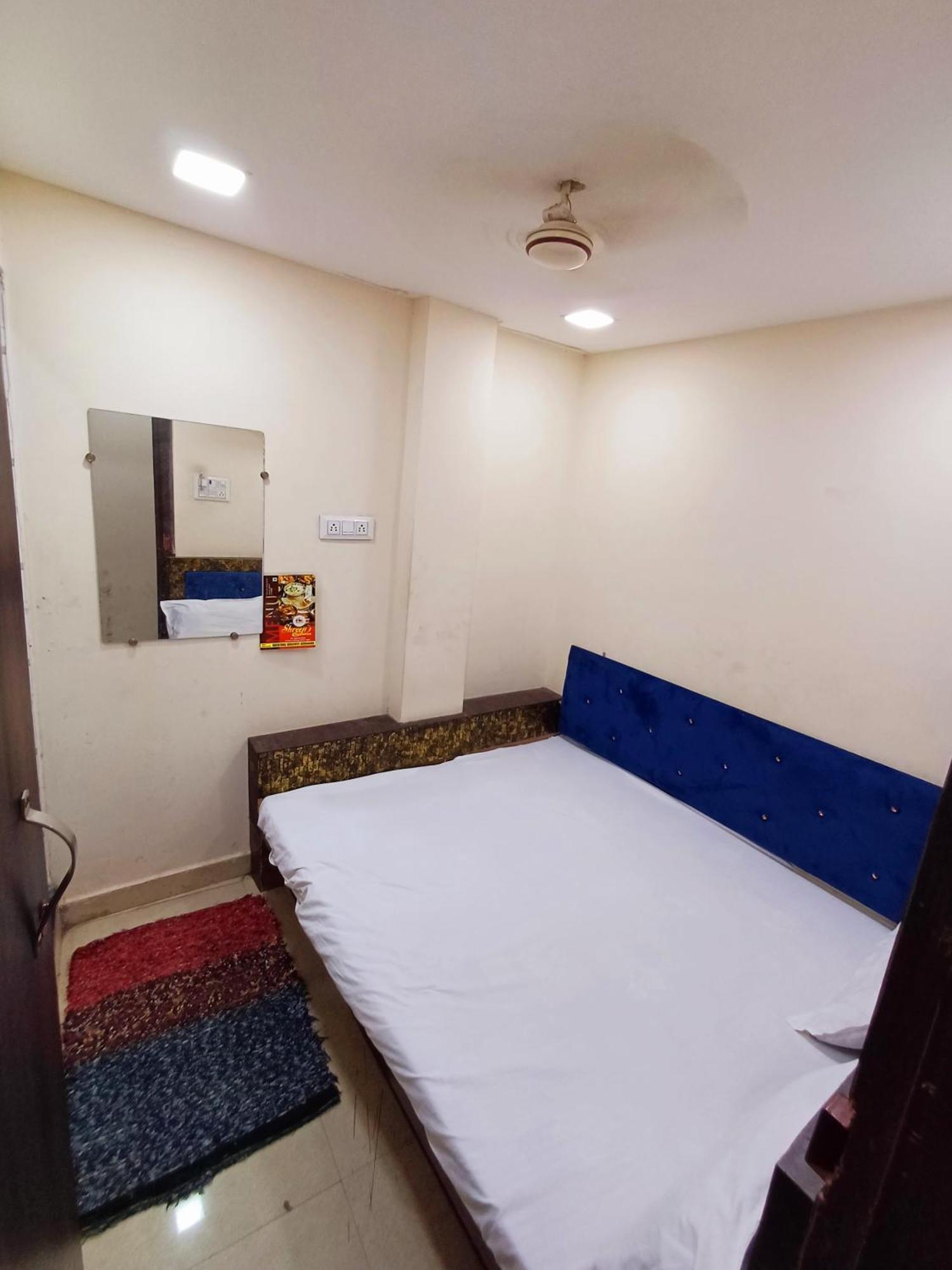 Hotel Blue Tower Inn Ujjain Extérieur photo