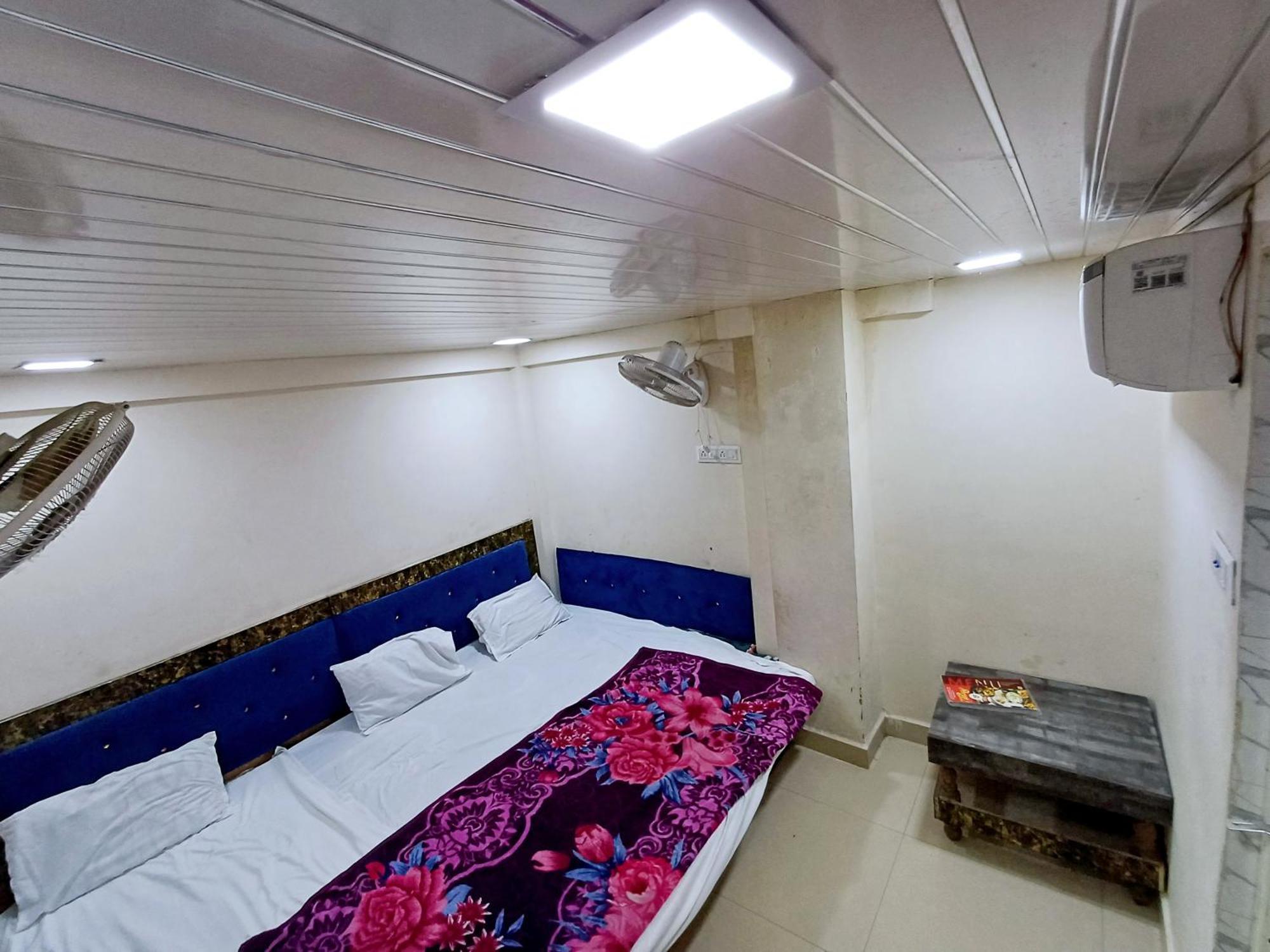 Hotel Blue Tower Inn Ujjain Extérieur photo