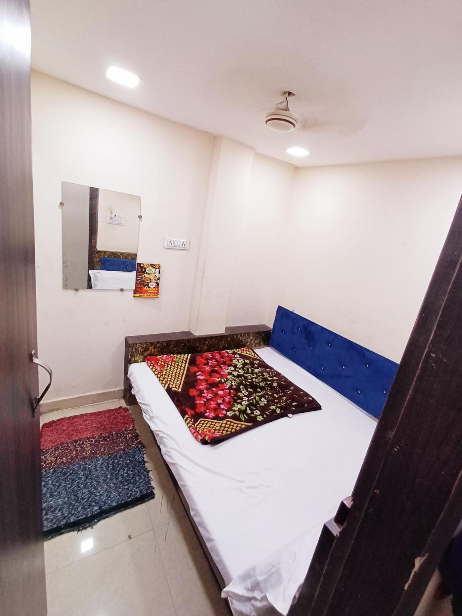 Hotel Blue Tower Inn Ujjain Extérieur photo